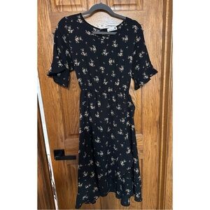 Chic Black Floral Midi Dress